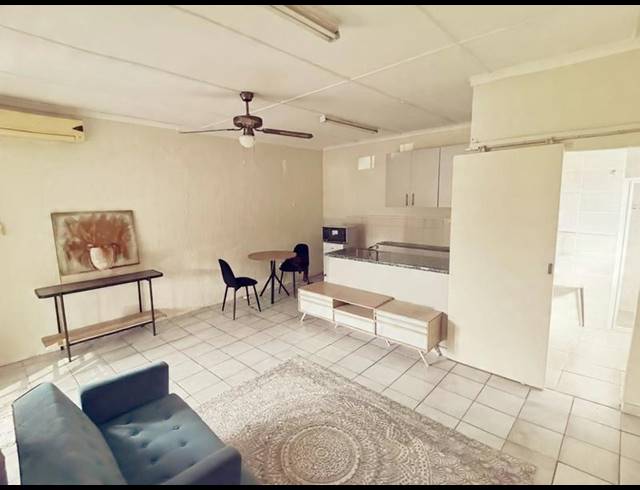 1 BEDROOM PROPERTY TO RENT IN HATTON ESTATE